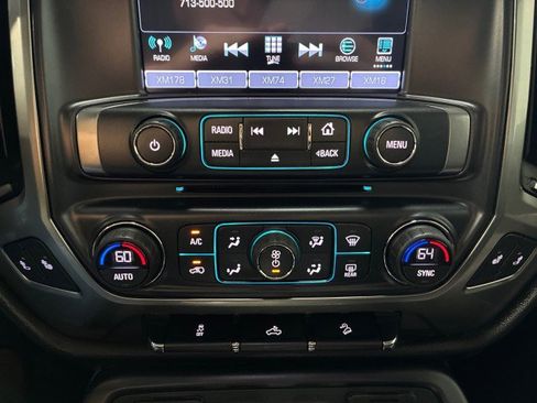 Used 2018 Chevrolet Silverado 1500 LT w/ Texas Edition image 21