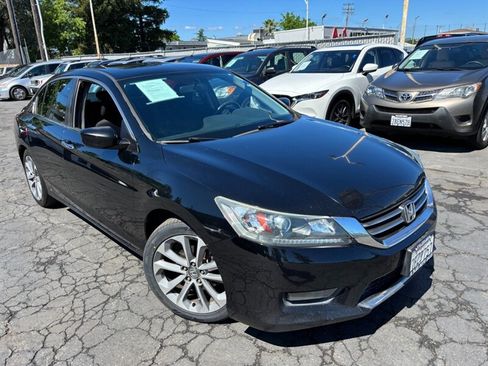 Used 2014 Honda Accord Sport image 2