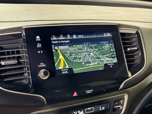 Certified 2022 Honda Passport TrailSport image 17