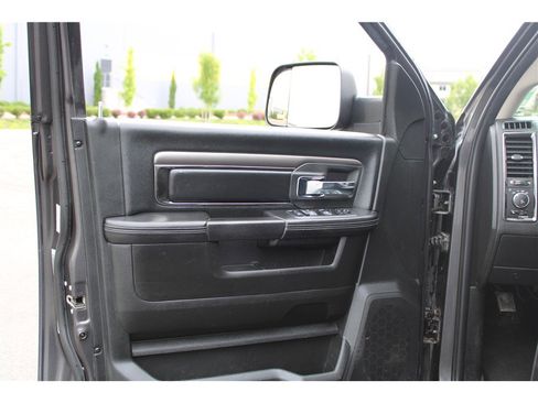 Used 2018 RAM 2500 Laramie w/ Sport Appearance Group image 7