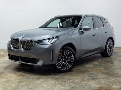 Certified 2025 BMW X3 xDrive30i w/ Premium Package image 11