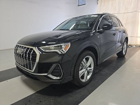 Used 2024 Audi Q3 2.0T Premium AWD/4WD image 1