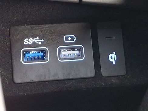 Used 2024 Genesis GV70 3.5T Sport image 29