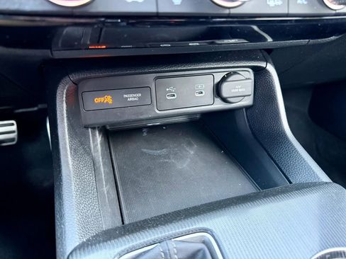 Used 2025 Honda Civic Sport image 34