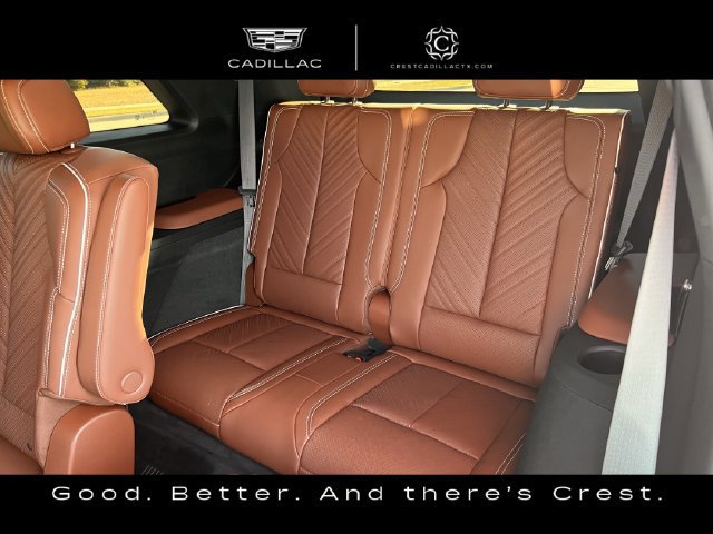 Used 2027 Cadillac Vistiq Platinum w/ LPO, Floor Liner Package AWD/4WD image 32