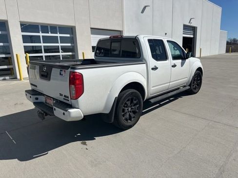 Used 2018 Nissan Frontier SV w/ Value Truck Package image 3
