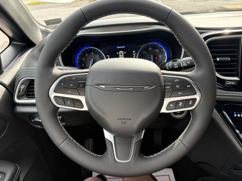 New 2027 Chrysler Pacifica Select AWD/4WD image 19