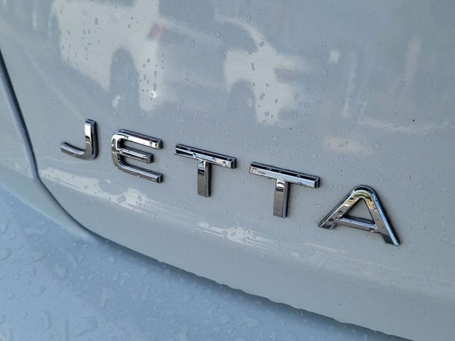 Certified 2024 Volkswagen Jetta SEL FWD image 6
