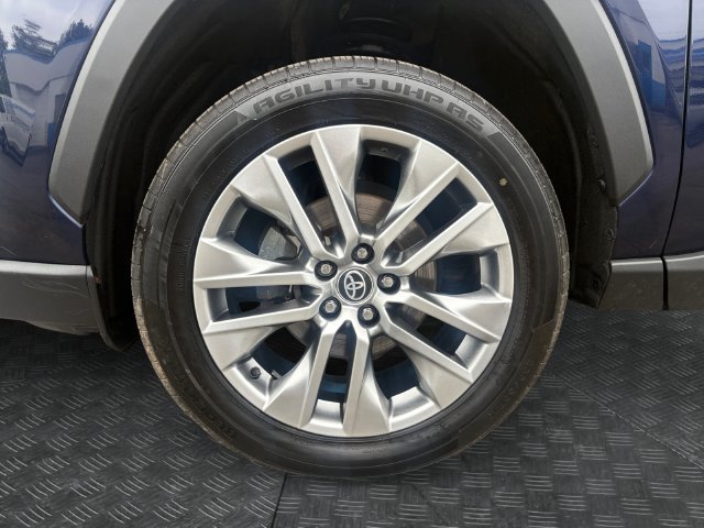 Used 2022 Toyota RAV4 Limited w/ Limited Grade Weather Package AWD/4WD image 14