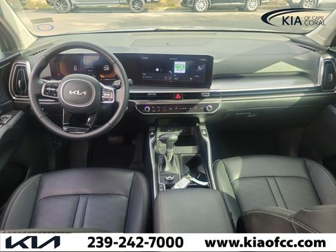 Certified 2025 Kia Sorento S w/ Panoramic Sunroof Package FWD image 18
