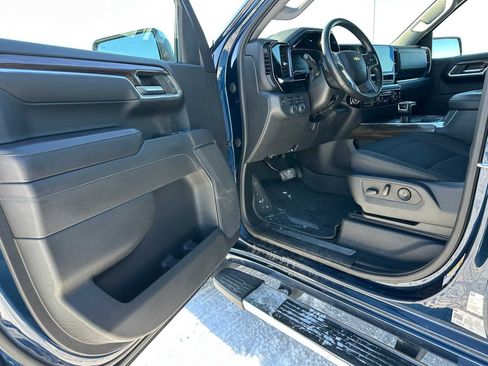 Used 2022 Chevrolet Silverado 1500 LT w/ Diesel Off-Road Package image 19