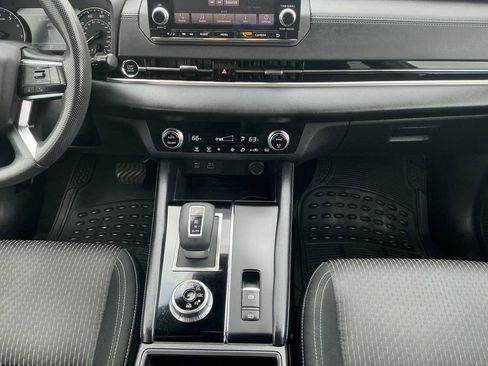 Used 2022 Mitsubishi Outlander ES image 20