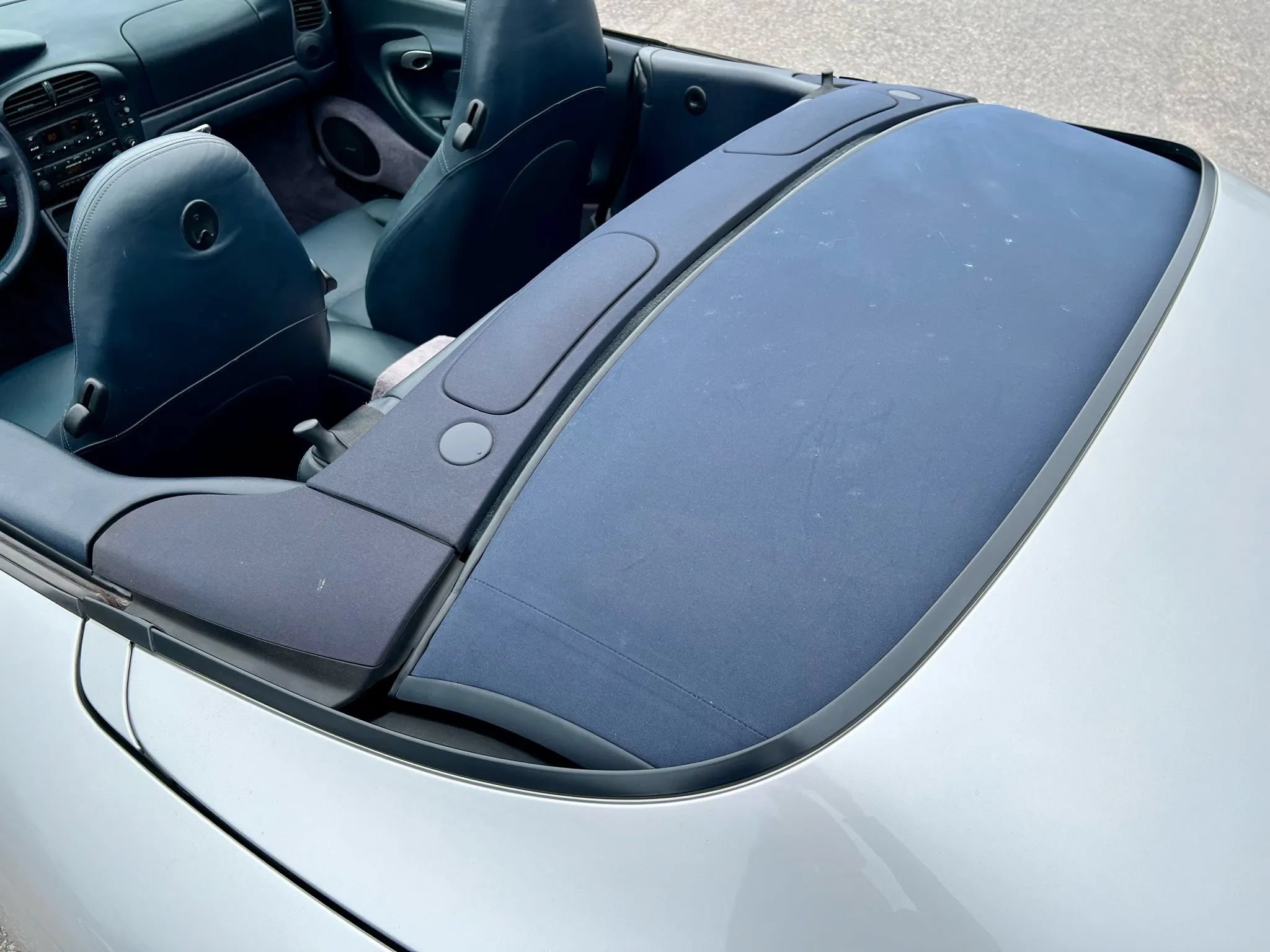 Used 2002 Porsche 911 Carrera RWD image 33