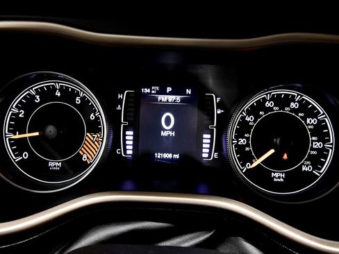 Used 2014 Jeep Cherokee Latitude w/ Comfort/Convenience Group image 14