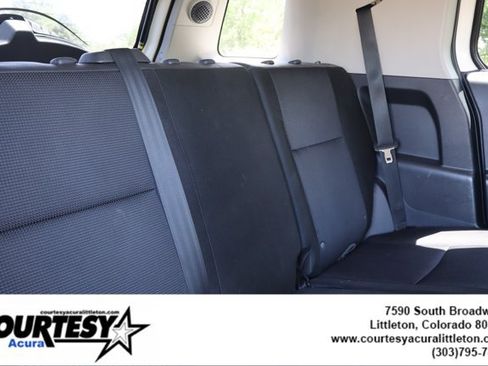 Used 2013 Toyota FJ Cruiser 4WD w/ Convenience Pkg image 29