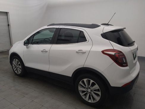 Used 2020 Buick Encore Preferred FWD image 3