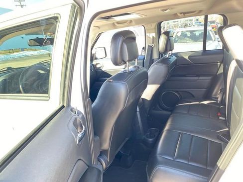 Used 2016 Jeep Patriot High Altitude image 29