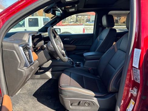 Used 2023 GMC Canyon AT4 w/ AT4 Premium Package image 8