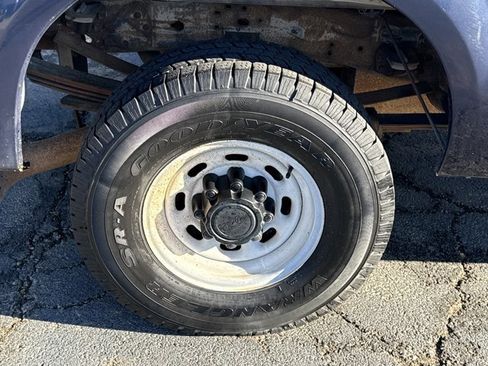 Used 2003 Ford F350 XL image 6