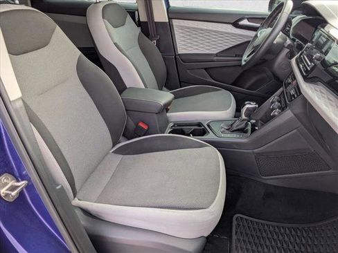 Used 2024 Volkswagen Taos S w/ MDO Package image 20