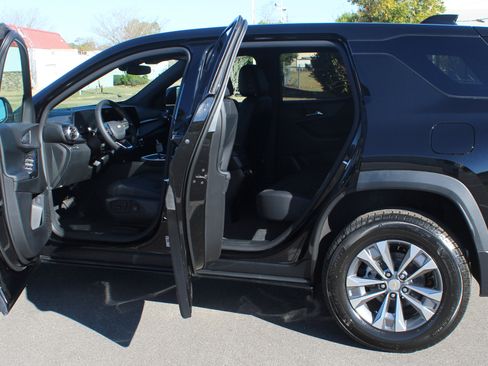 New 2026 Chevrolet Equinox LT image 5