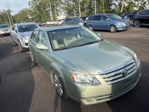 Used 2007 Toyota Avalon XL FWD image 2