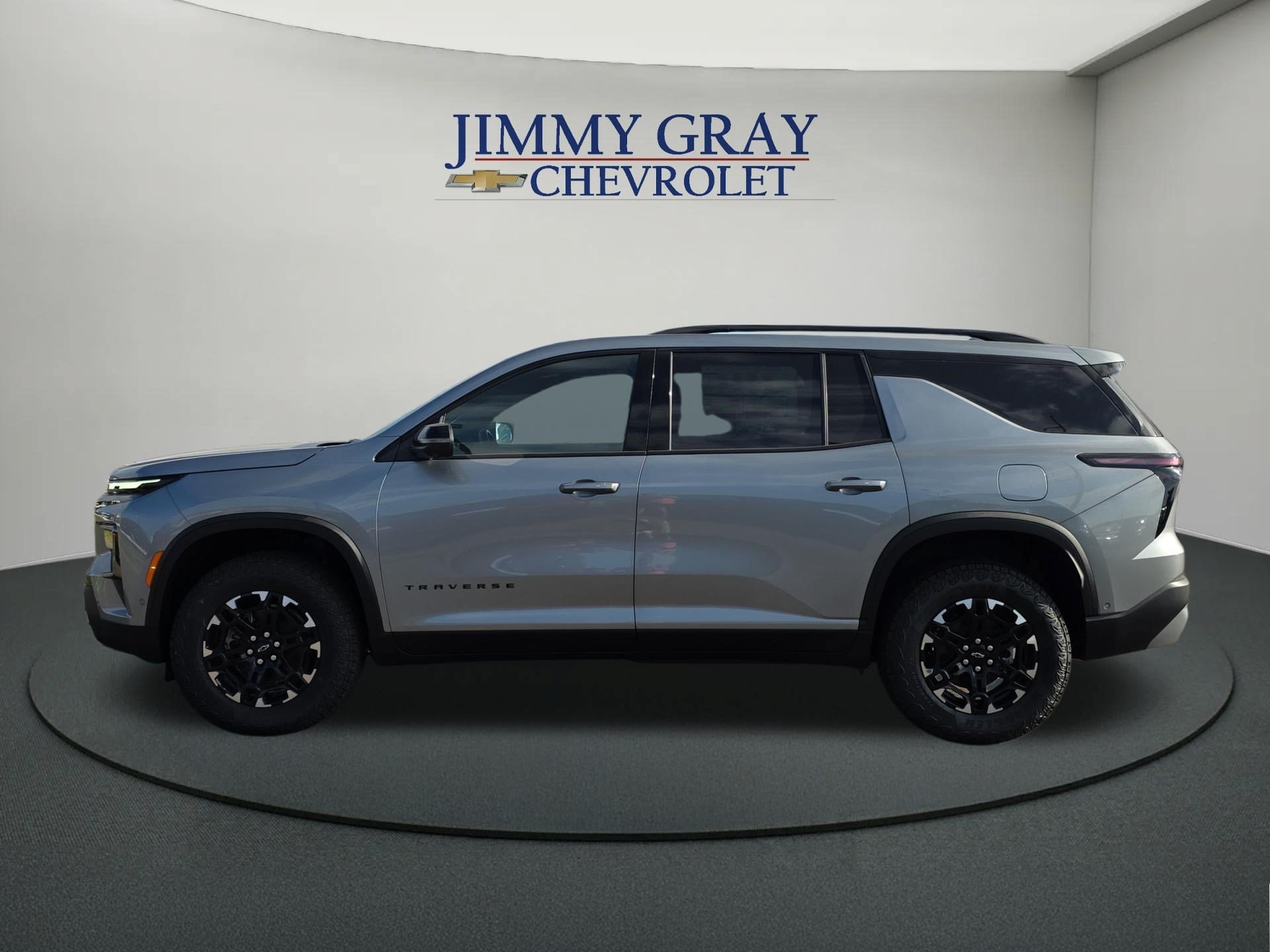 New 2027 Chevrolet Traverse Z71 w/ Enhanced Driving Package AWD/4WD image 2