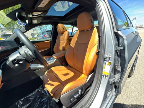 Certified 2023 BMW 330i xDrive Sedan w/ Driving Assistance Package AWD/4WD image 11