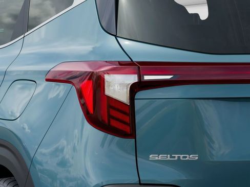 New 2026 Kia Seltos SX AWD/4WD image 11