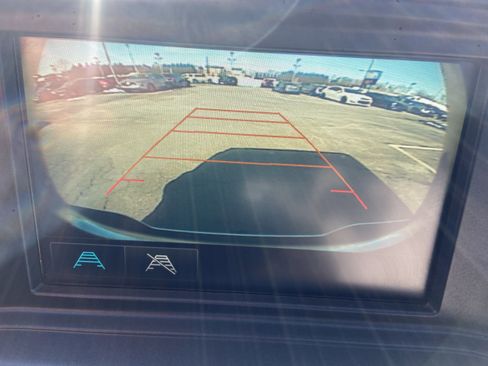 Used 2018 Chevrolet Silverado 1500 Custom w/ Custom Convenience Package image 17