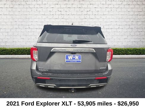 Used 2021 Ford Explorer XLT w/ Equipment Group 202A image 3