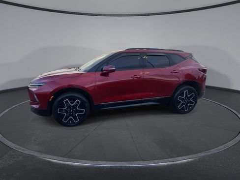 Used 2023 Chevrolet Blazer RS w/ Enhanced Convenience Package FWD image 8