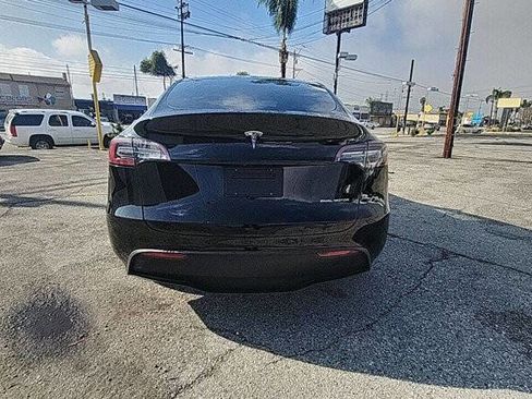 Used 2020 Tesla Model Y Long Range image 4