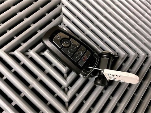 Used 2024 Ford F250 Lariat w/ Black Appearance Package image 10