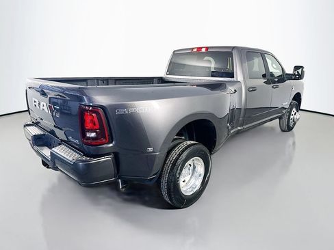 New 2026 RAM 3500 Big Horn AWD/4WD image 7