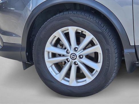 Used 2019 Nissan Rogue Sport S w/ Appearance Package FWD image 9