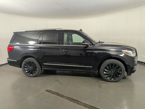 Used 2020 Lincoln Navigator Reserve AWD/4WD image 8