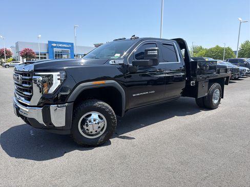 Used 2024 GMC Sierra 3500 SLE AWD/4WD image 5