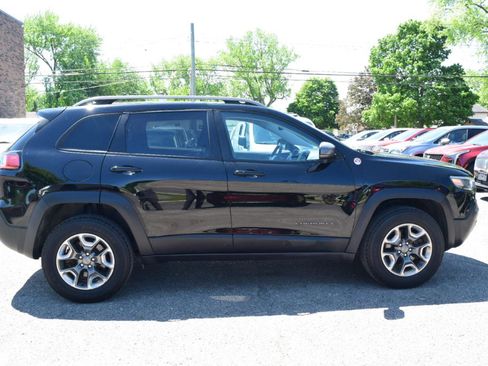 Used 2019 Jeep Cherokee Trailhawk w/ Comfort/Convenience Group AWD/4WD image 5