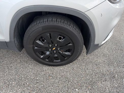 Used 2017 Chevrolet Trax LS FWD image 3