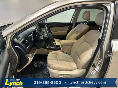 Used 2015 Subaru Outback 2.5i Limited AWD/4WD image 6