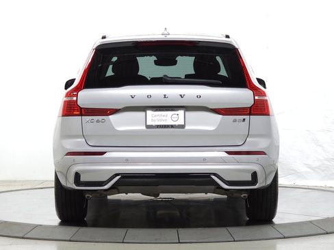 Certified 2025 Volvo XC60 B5 Plus AWD/4WD image 7