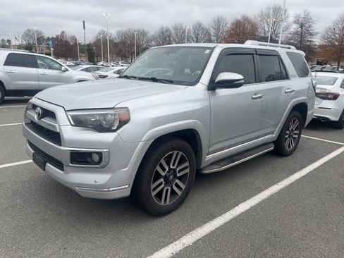 Used 2019 Toyota 4Runner Limited image 8