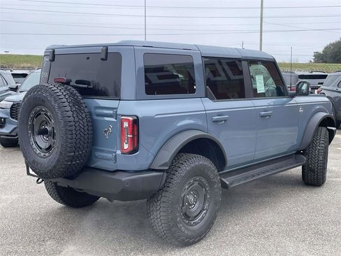 New 2025 Ford Bronco Outer Banks w/ Sasquatch Package image 3