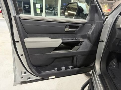 Used 2023 Toyota Tundra Limited AWD/4WD image 14