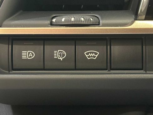 New 2026 Toyota Crown Signia image 18