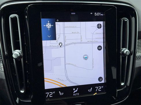 Used 2019 Volvo XC40 T5 R-Design image 24