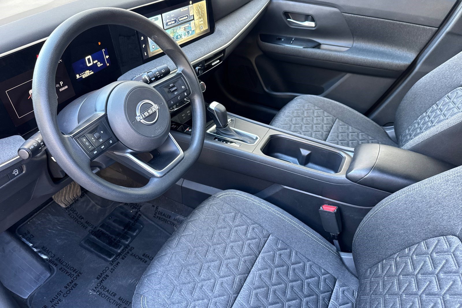Used 2025 Nissan Kicks SV FWD image 4