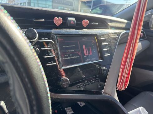 Used 2018 Toyota Camry L image 48