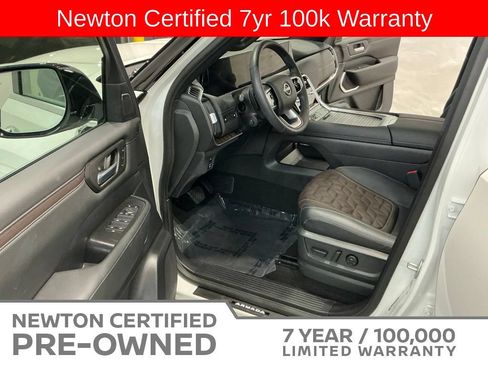 Used 2026 Nissan Armada Platinum RWD image 8